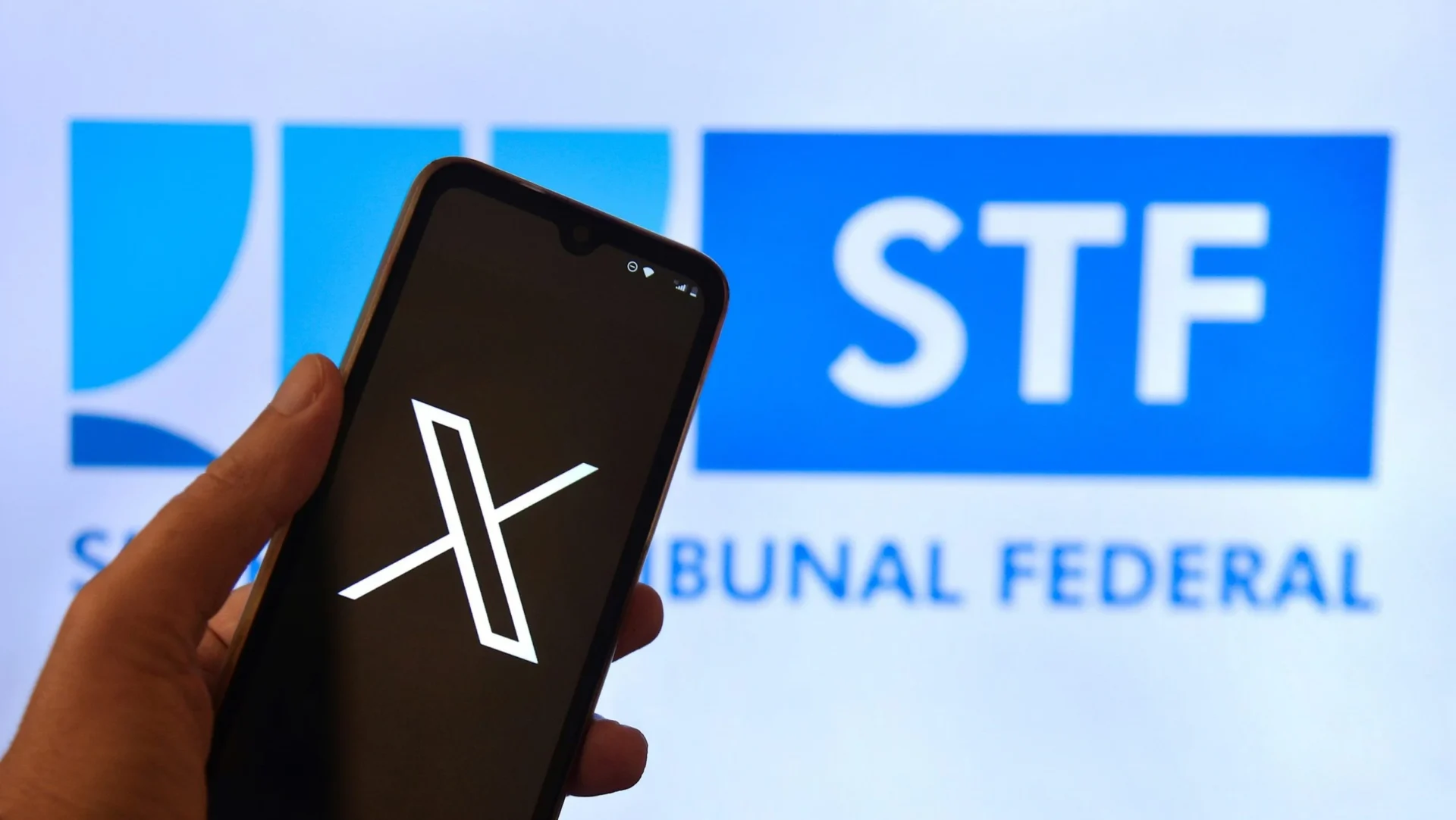 Por contrariar decisões do ministro do Supremo Tribunal Federal (STF), em 2024, o X foi suspenso no Brasil por mais de um mês. Foto: Saulo Ferreira Angelo/Shutterstock