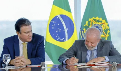 MEC diz que licenciaturas deverão ter 50% de aulas presenciais, apesar de nova regra permitir 30%
