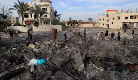 Após ofensiva israelense, Israel e Hamas retomam negociações por cessar-fogo em Gaza