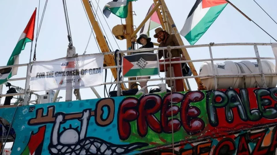 Após ataque de Israel, Flotilha tenta levar ajuda a Gaza: ‘Palestinos não podem morrer de fome’