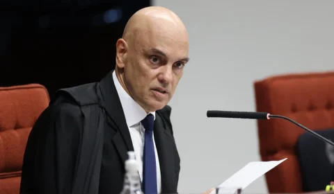 Procedimento sigiloso contra Bolsonaro chegou a Moraes 2 dias após tarifaço de Trump