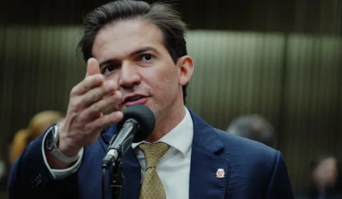 Justiça Eleitoral cassa mandato do vereador de SP Rubinho Nunes por divulgar laudo falso contra Boulos