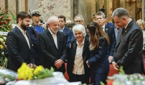 ‘Uma pessoa como Pepe Mujica não morre’, diz Lula após velório no Uruguai