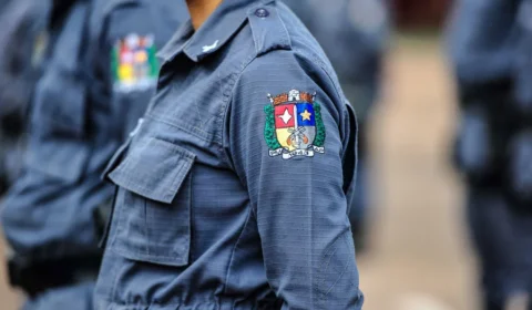 Práticas abusivas da polícia levantam preocupações sobre legalidade, diz cientista social