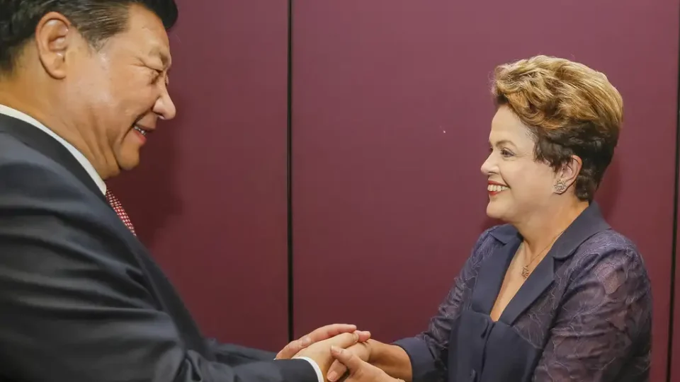 Dilma: Xi Jinping deu aval para construção de ferrovia que liga Brasil ao Pacífico
