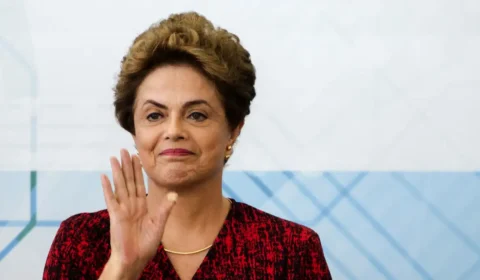 Comissão concede anistia a Dilma Rousseff, que receberá indenização de R$ 100 mil