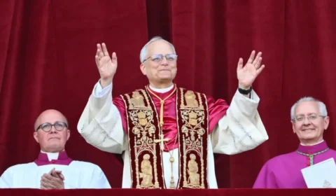 Novo líder da Igreja é norte-americano: Robert Prevost é agora papa Leão XIV