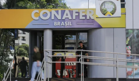 Servidor do INSS denunciou esquema de descontos ilegais durante governo Bolsonaro, diz TV