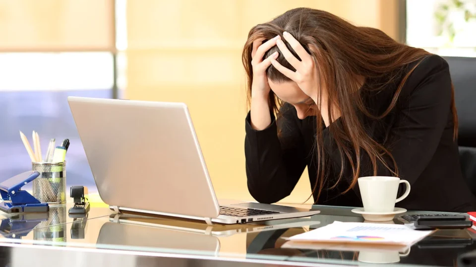 Como evitar o burnout no trabalho, indicam expecialistas