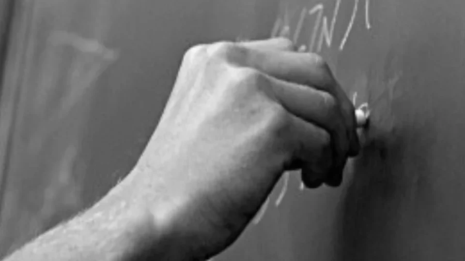 O Professor à frente de um retorno que as consequências da pandemia ainda impedem