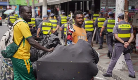 Ambulante é executada após PM matar senegalês no Brás em SP