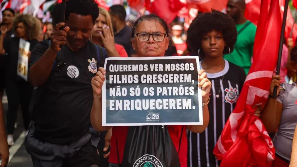Redução da jornada de trabalho será tema de audiência pública no Senado nesta segunda