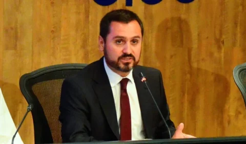 Diretor da PF diz que escândalo investigado no Banco Master chega a R$ 12 bi