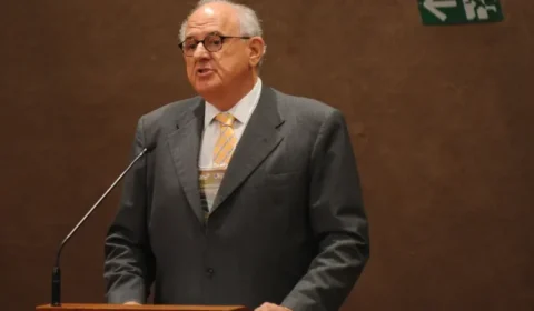 Nelson Jobim tem título de Doutor Honoris Causa negado por Conselho Universitário da UFF