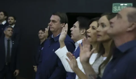Bolsonarismo e Igreja Evangélica: como a fé virou plataforma de poder no Brasil