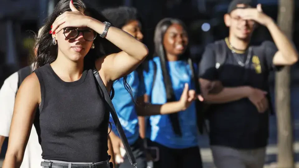 Abril foi o segundo mais quente da história e o 21º mês com média global acima de 1,5°C