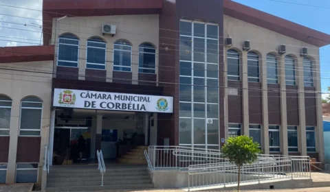 Políticos do PR farão reunião contra obrigatoriedade de vacina da covid-19 em crianças