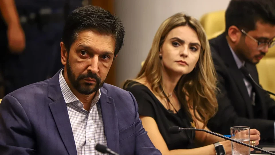Pacote anti-crime apoiado por Nunes quer GCM com fuzis e repressão ao funk