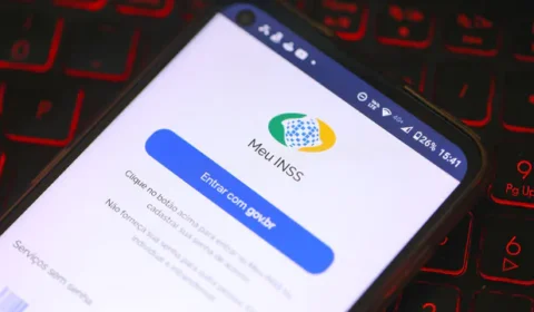 Explosão de entidades no governo Bolsonaro alimentou esquema de descontos indevidos no INSS