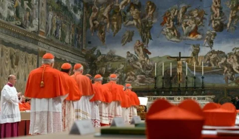 Há conflitos no conclave: Refletem os conflitos do mundo