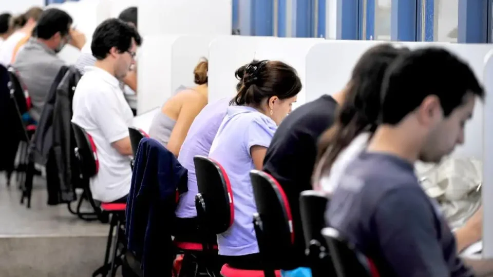 Cursinhos populares: MEC prorroga inscrições até esta sexta (16)