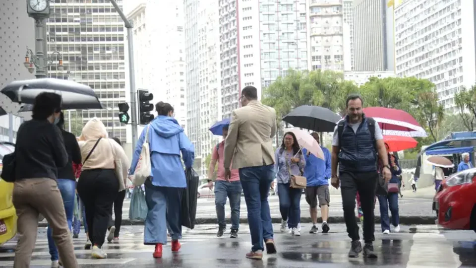 Previsão do tempo: Frio no Sul e Sudeste, calor e chuva no Norte e Nordeste