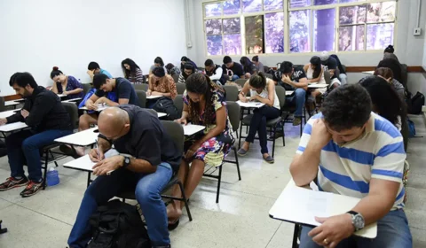 Termina nesta sexta-feira prazo de inscrição para o Encceja 2025