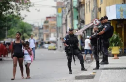 Metade dos alunos da educação básica do RJ sofre impactos da violência, aponta estudo