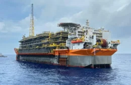 Petrobras descobre óleo de qualidade na Bacia de Santos