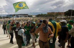 Associação anuncia fim de ajuda financeira a presos pelo 8 de Janeiro: ‘Calúnias’