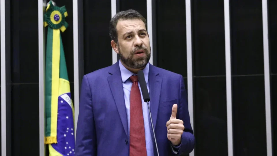 Justiça mantém vitória de Boulos e rejeita recurso de Bolsonaro no caso Marielle