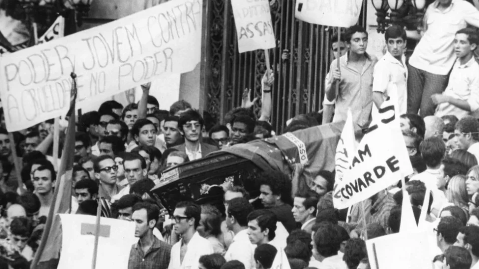 Tudo sobre o AI-5: criação, impactos políticos  e consequências históricas
