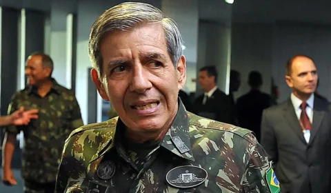 General Heleno passa ileso em investigação da CGU de ‘esquema’ do GSI e Abin nas eleições