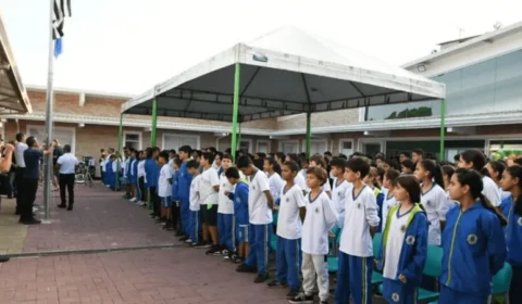 Alvo de ataques, professor pede demissão após aula sobre mitologia em escola cívico-militar de SP