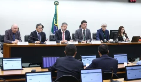 Receita Federal garante compensações, mas municípios temem perdas com reforma do IR