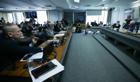 CCJ do Senado suspende demarcação de terras indígenas em SC