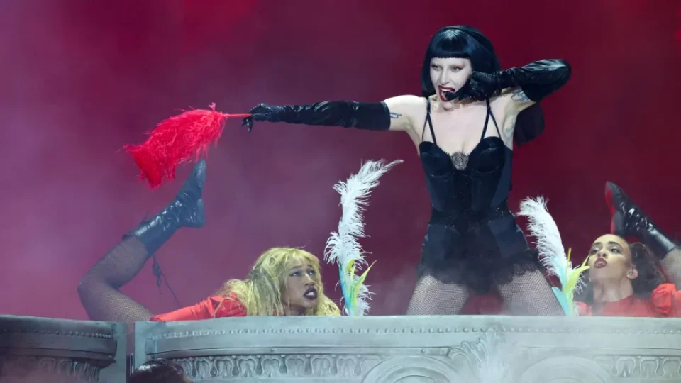 Show de Lady Gaga no Rio terá patrulhamento antitumulto, bloqueios e metrô 24h