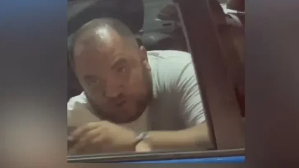 Bolsonarista atropela quatro pessoas após discussão política em festa no Rio