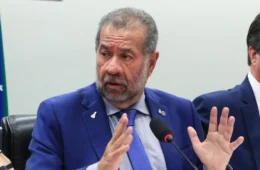 Lupi pede demissão da Previdência enquanto ala do PDT ameaça romper com governo