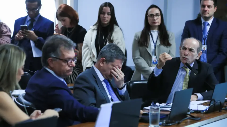 Reserva de 20% das vagas no parlamento para mulheres não é consenso no Brasil