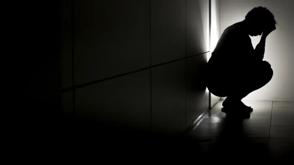 Processos trabalhistas por burnout crescem 14,5% em 2025