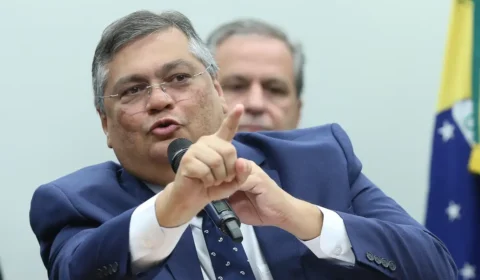 Dino libera suplentes de Eduardo e Ramagem a remanejarem emendas parlamentares