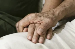 Dez medidas que podem ajudar a prevenir o Alzheimer, segundo especialistas