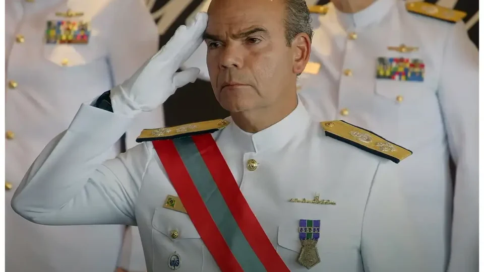 Comandante da Marinha nega mobilização de tropas para golpe