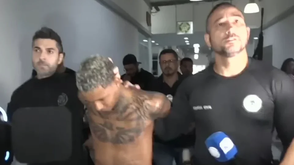 Advogados e pesquisadores apontam criminalização do funk e excessos na prisão de MC Poze