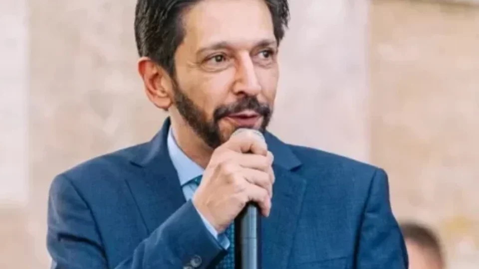 Nunes diz que decisão da União sobre favela do Moinho teve influência de Boulos