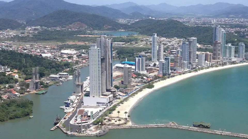Florianópolis decreta situação de emergência pública por casos de SRAG