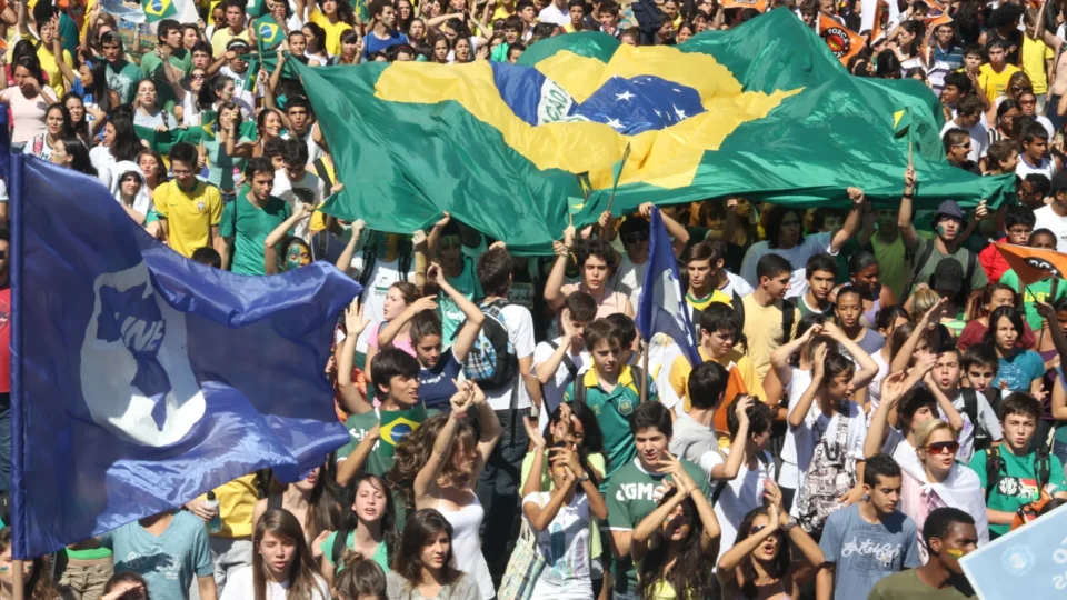 Quem são e como pensam os jovens liberais que querem disputar cargos na UNE