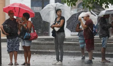 Previsão do tempo: clima abafado provoca temporais em quase todo o país nesta terça