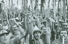 Sebastião Salgado eternizou momentos históricos da luta pela reforma agrária
